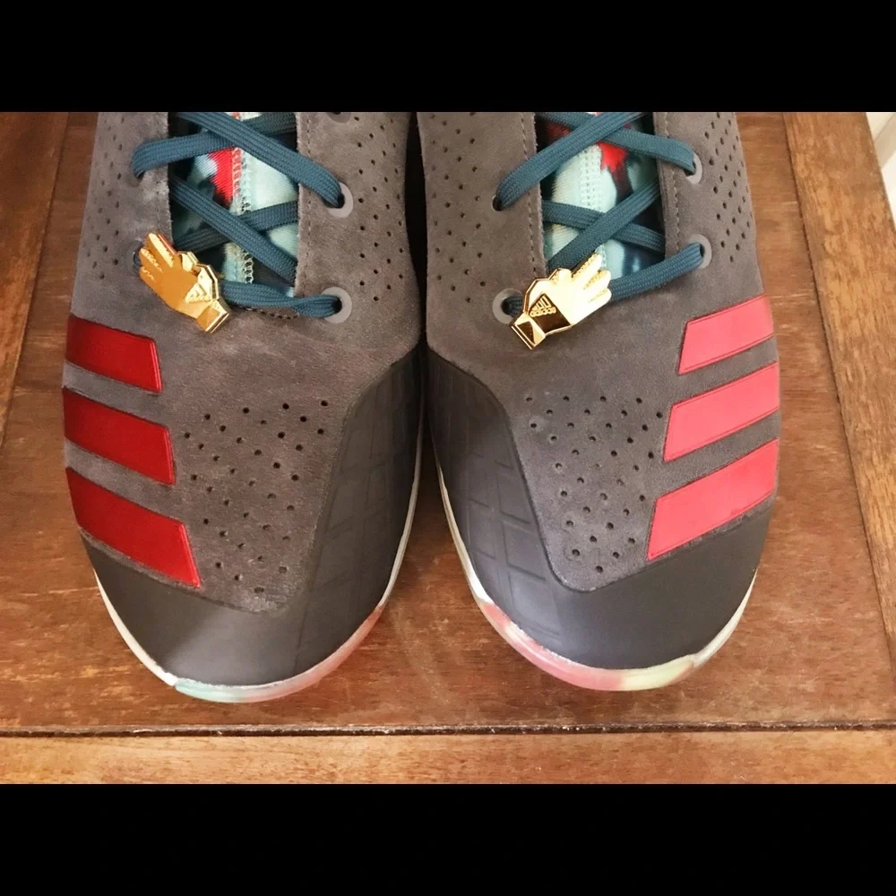 Adidas Icon Trainer Legend Sneakers